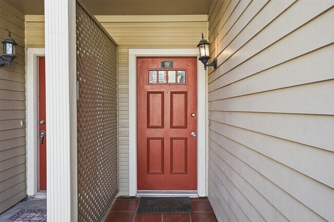 Building Photo - 7350 Kirby Dr