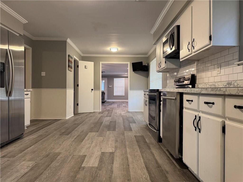 Building Photo - 207 E Maple Ave