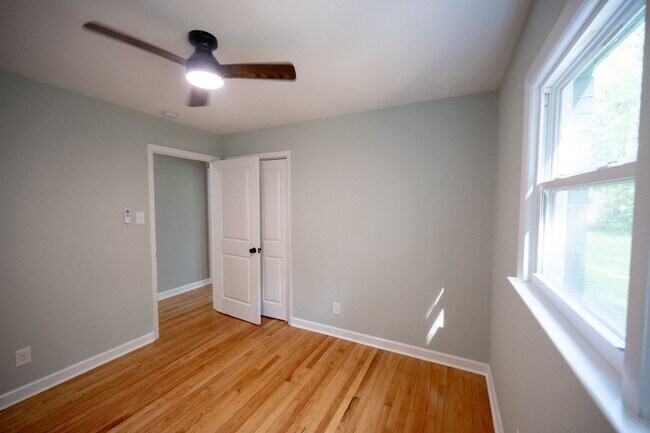 Building Photo - 6561 Huntsboro Rd