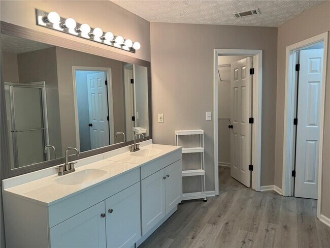 Building Photo - 7454 Woody Springs Dr