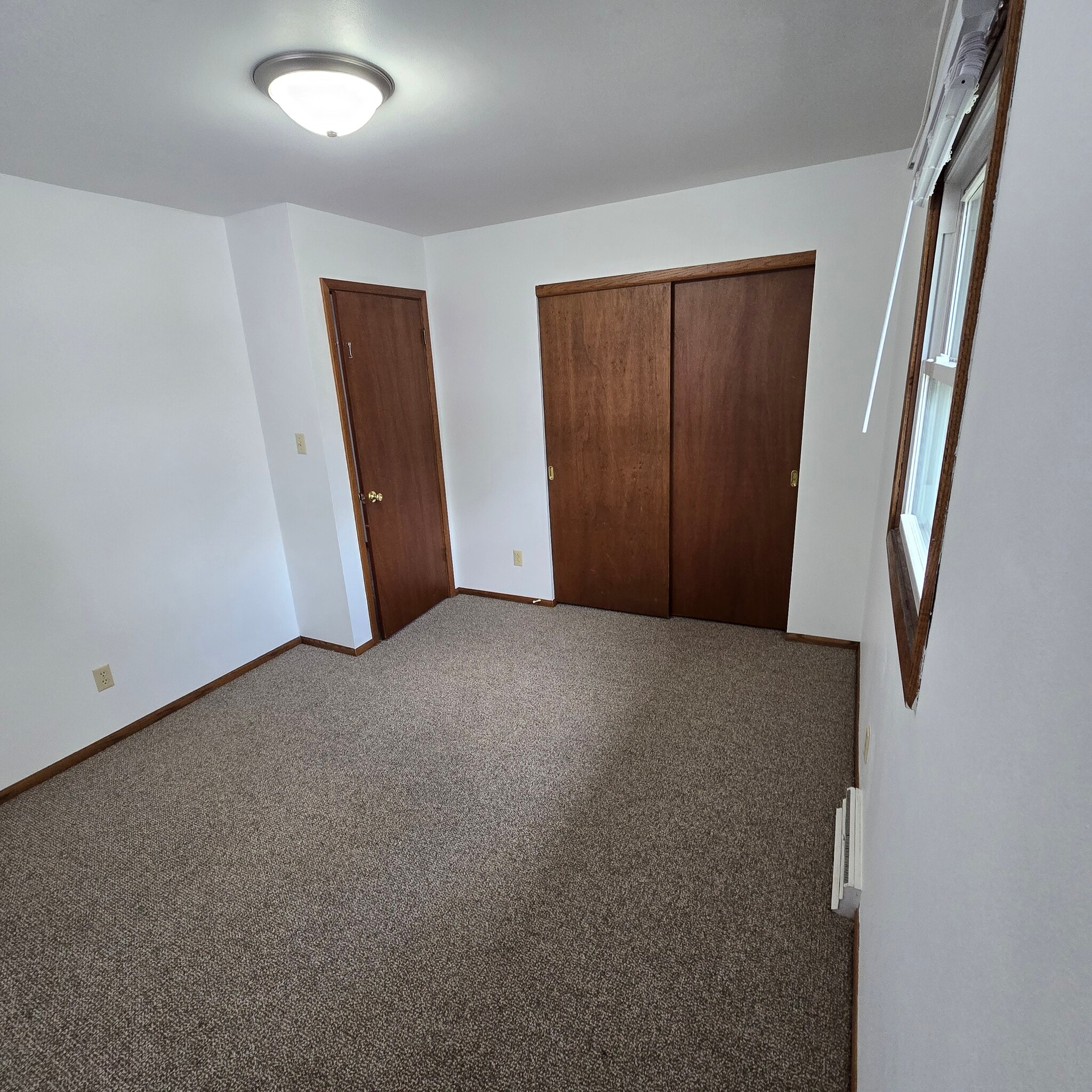 Building Photo - 1062 Perry St