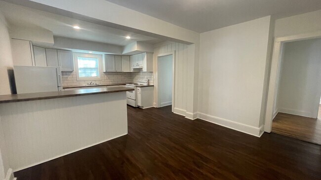 Building Photo - 23 Gatling Ave