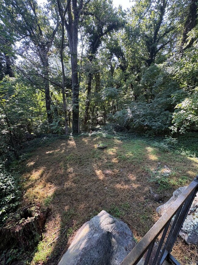 Building Photo - 783 Sanders Rd