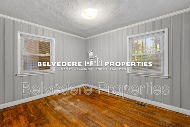 Building Photo - 504 Rosebriar Ct