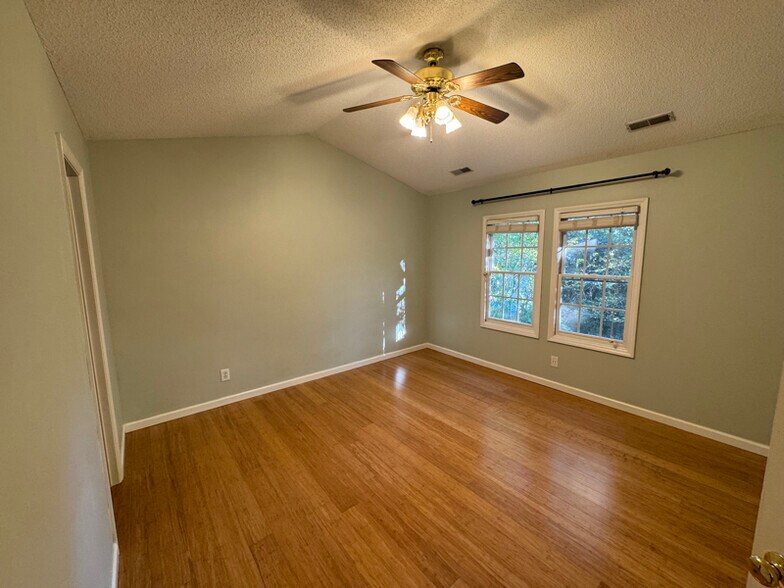 Building Photo - 210 Snow Camp Dr