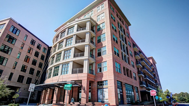 Building Photo - 99 Westedge St