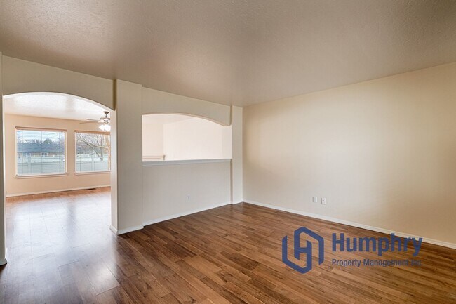 Building Photo - Great home in Meridian, close to parks, restaurants and shopping!