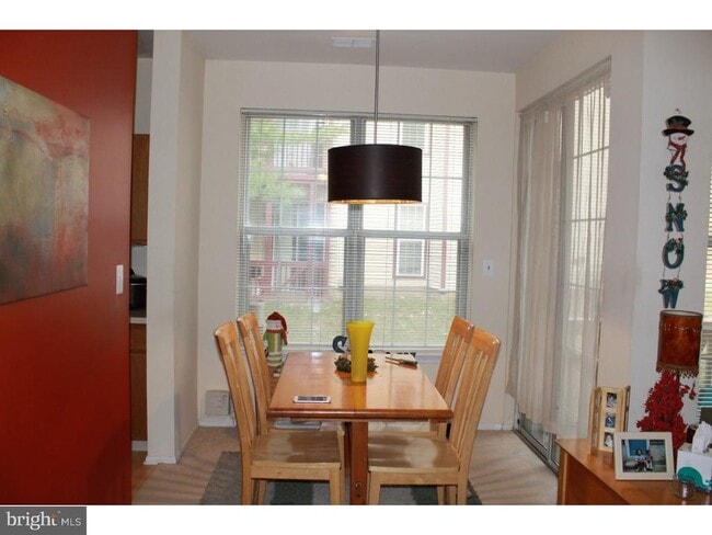 Building Photo - 5091 Beech Ct