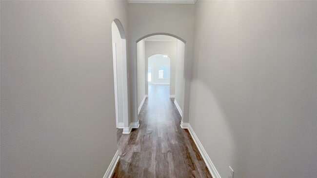 Building Photo - 805 Tippit Ln