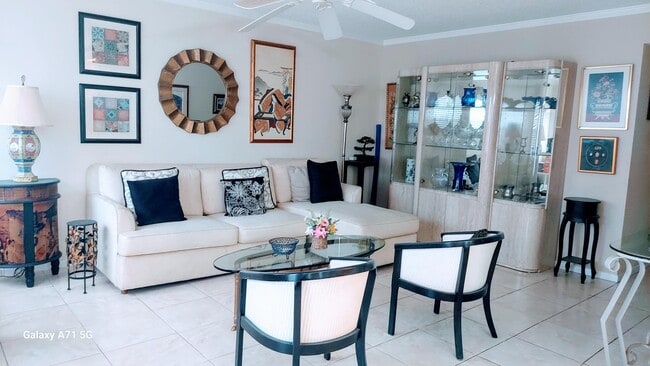 Primary Photo - 2067 Ainslie Dr