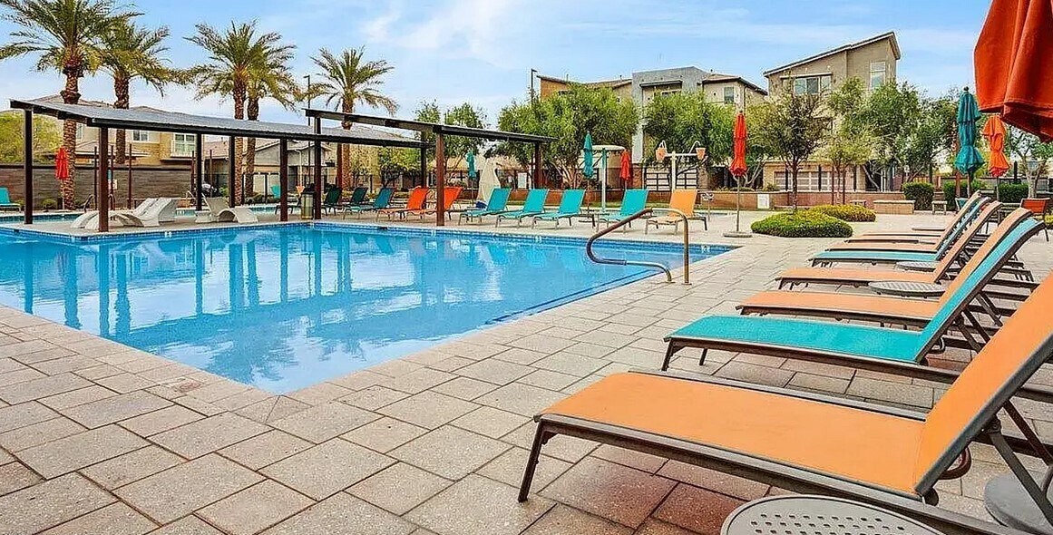 Building Photo - 7031 W Knox Rd