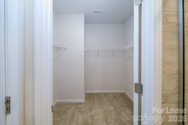 Building Photo - 6135 Snowy Egret Ave