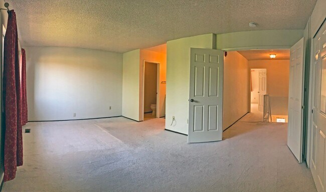 Building Photo - Great 2 Bedroom Home in Central Santa Clara!