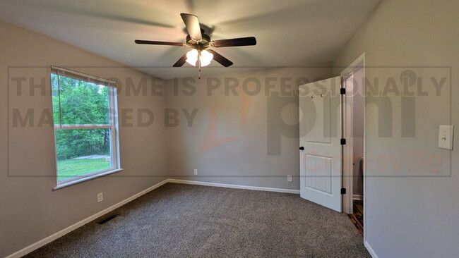 Building Photo - 1705 Evans Rd