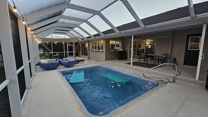 Building Photo - 3354 Dover Dr