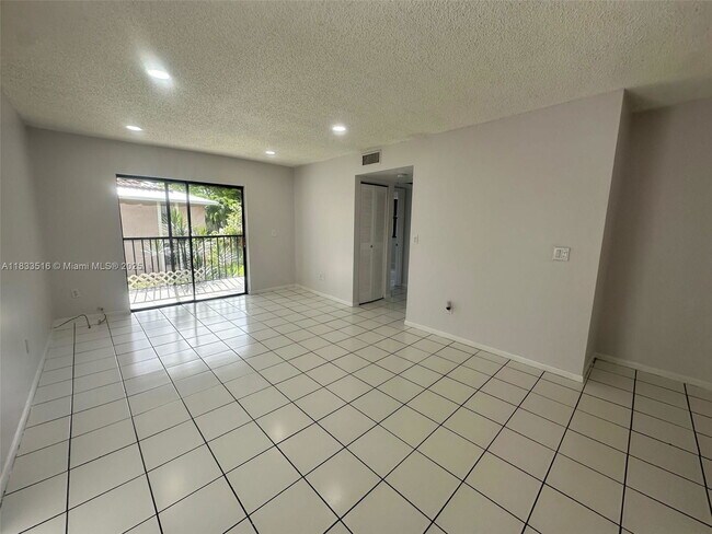 Building Photo - 9808 Hammocks Blvd