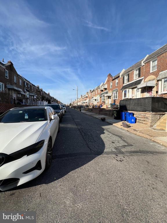 Building Photo - 4345 Loring St