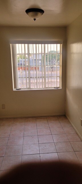 Building Photo - 5802 E 24th St