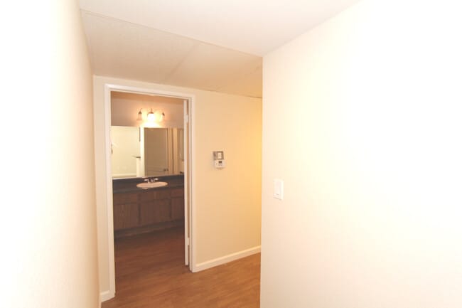 Building Photo - 5421 Kester Ave