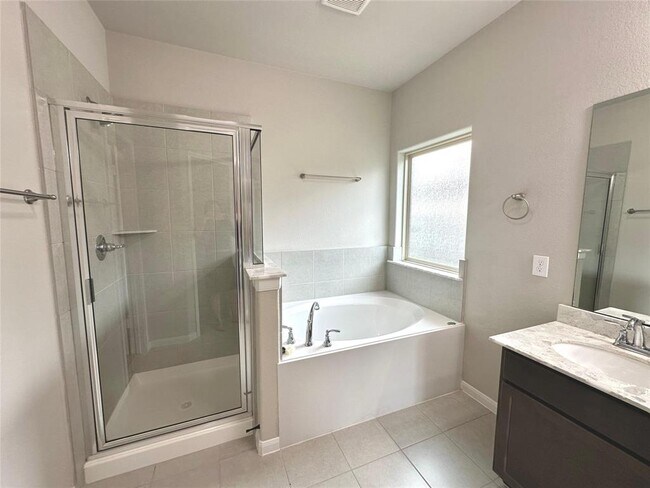 Building Photo - 23206 N Briarlilly Park Cir