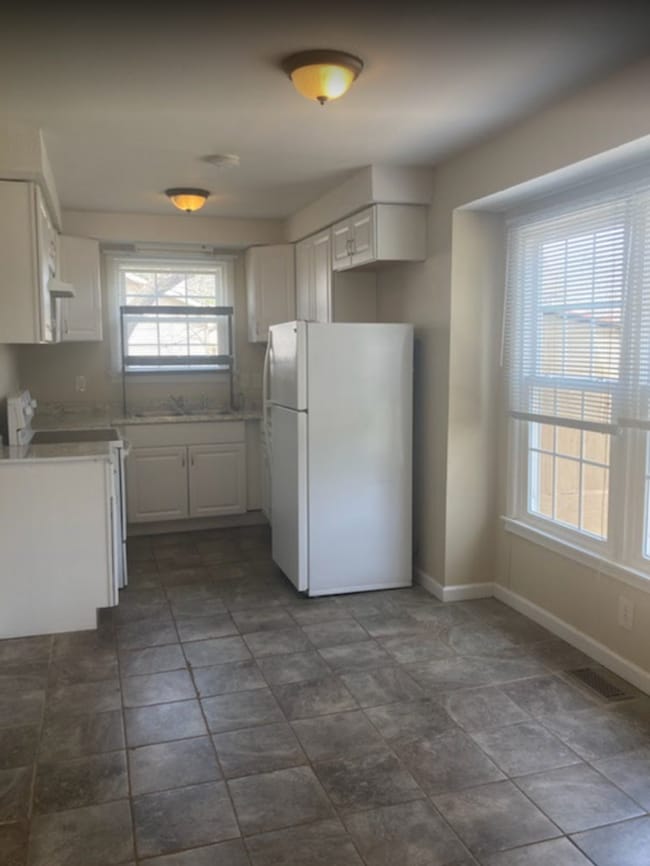 Building Photo - 3485 Arvin Dr