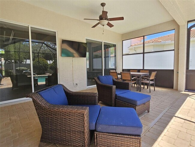 Building Photo - 330 Rio Terra