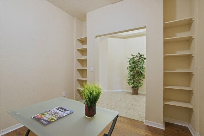 Building Photo - 2211 Barracuda Ct