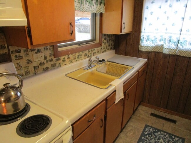 Building Photo - 2Bed 1Bath Whitefish Downtown Home