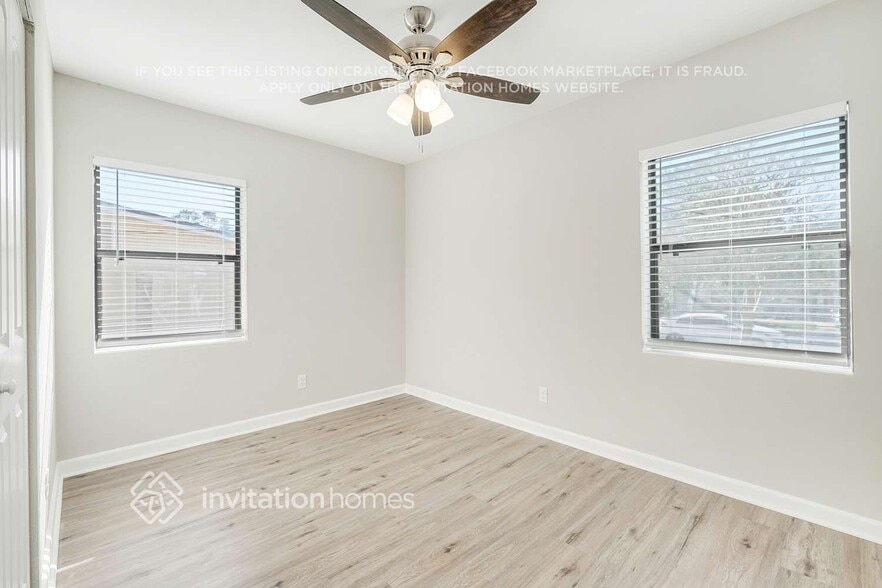 Building Photo - 4025 Loys Dr