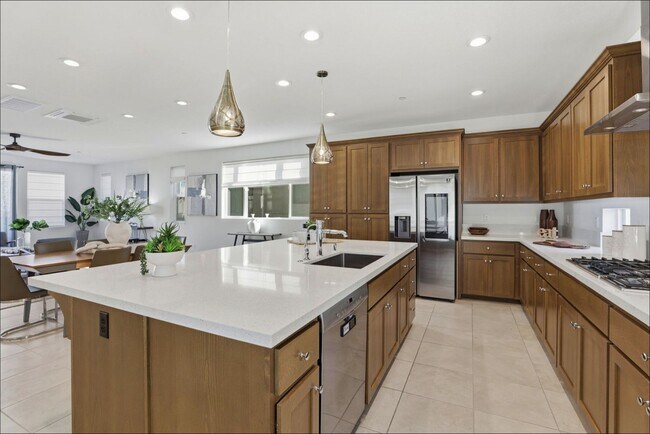 Building Photo - Beautiful 4BD/3.5BA Single-Family Home in the Dublin Boulevards Community!