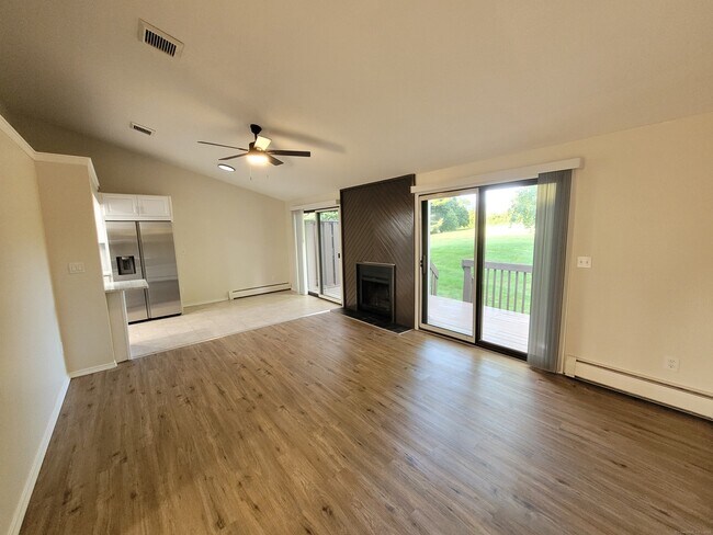 Building Photo - 62 Butternut Ln