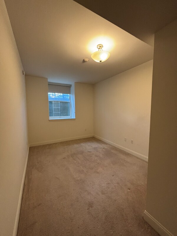 Building Photo - 591 Terrace Park