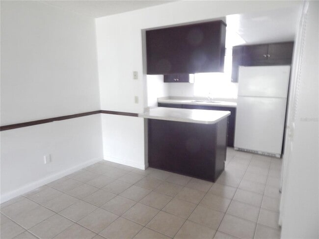 Building Photo - 4739 Avon Ct