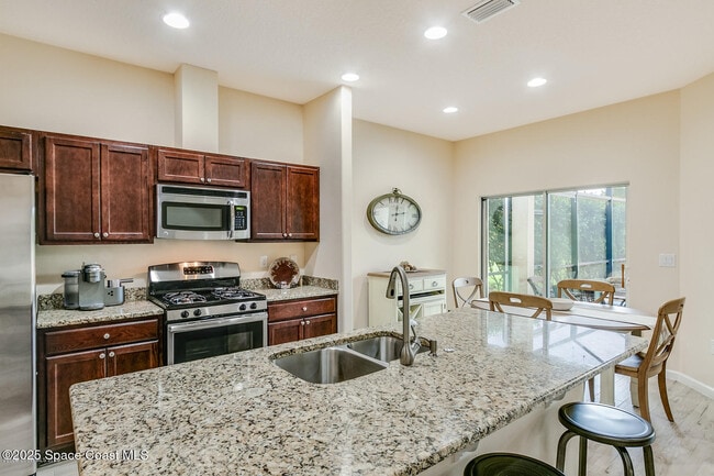 Building Photo - 3180 Constellation Dr