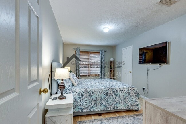 Building Photo - 668 Flintlock Ct
