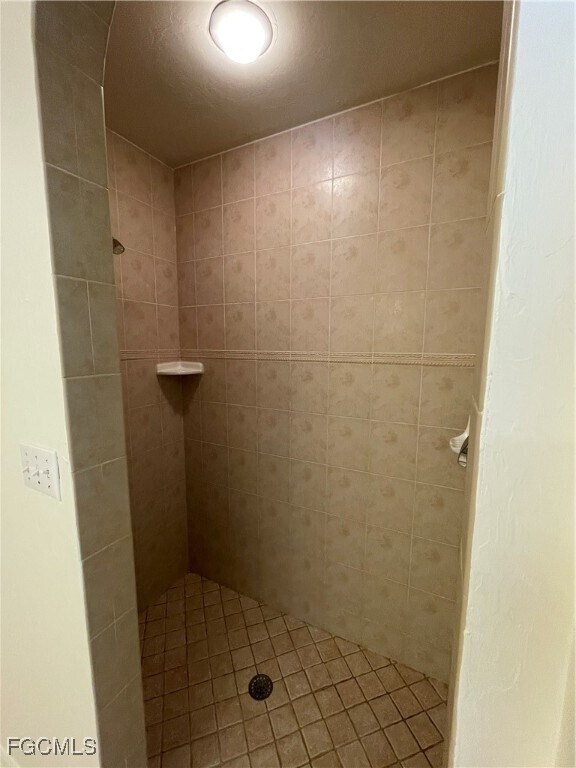 Building Photo - 1005 SW 32nd Terrace