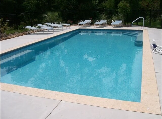 Building Photo - 161 Southampton Dr
