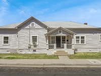 Building Photo - 1202 Kaweah St