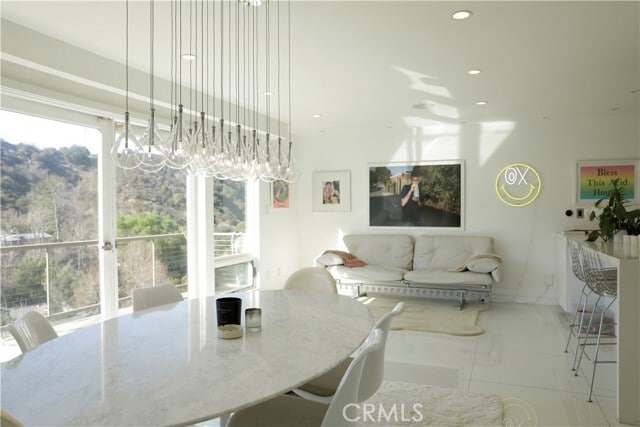 Building Photo - 2115 Groveland Dr