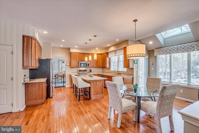 Building Photo - 38 Tanner Dr