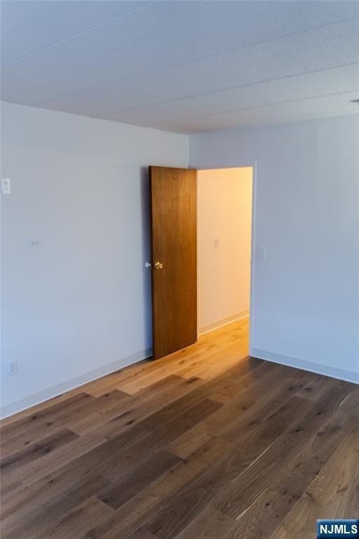 Building Photo - 5 Linden St