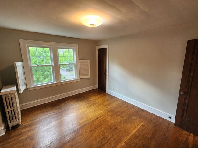 Building Photo - A Place You’ll Love to Call Home – Gorgeous 4-Bedroom Property!