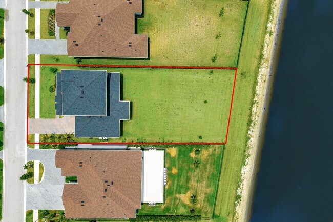 Building Photo - 655 Hookline Cir