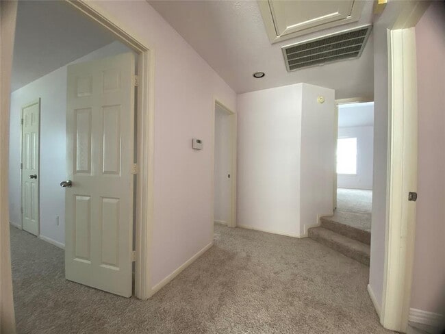 Building Photo - 15706 Springfield Dr