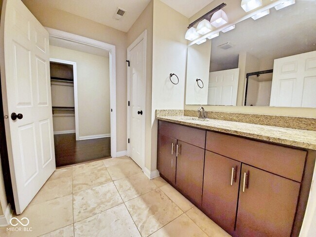 Building Photo - 11504 Grassy Ct