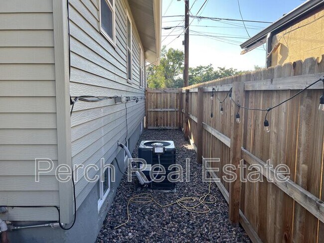 Building Photo - 390 S Garrison St