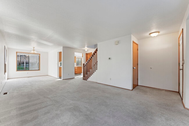 Building Photo - 7050 SW 174th Ave