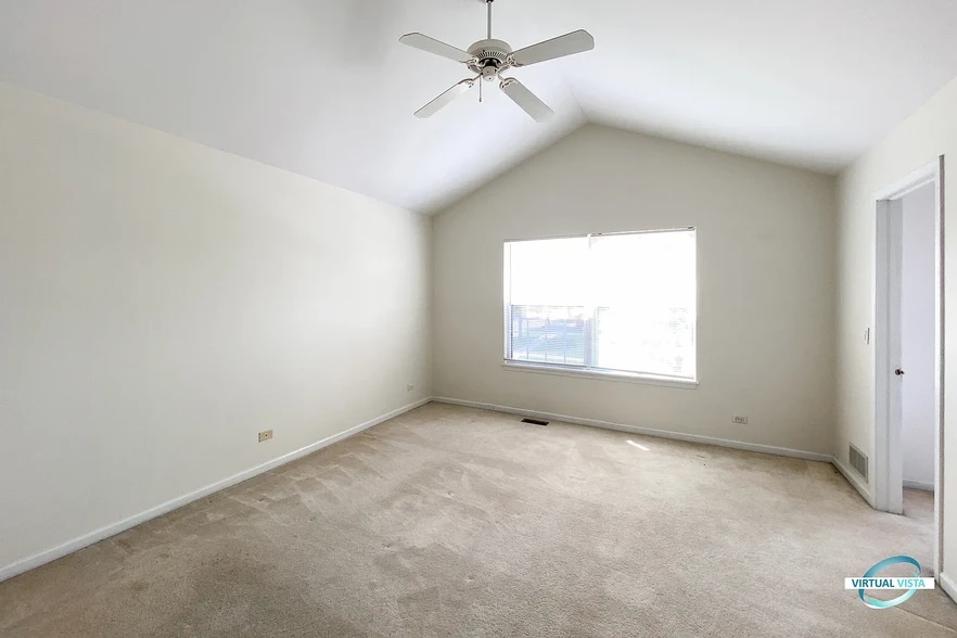 Building Photo - 3270 Hopewell Dr