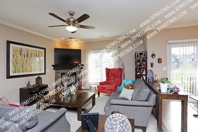 Building Photo - 14105 Airline Ave