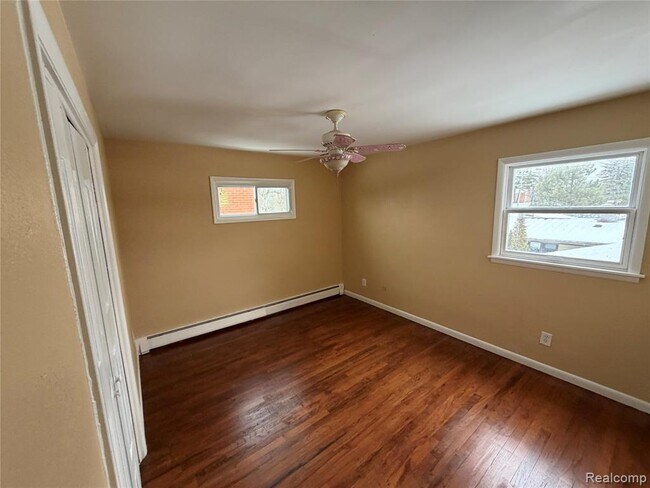 Building Photo - 45669 Harmony Ln